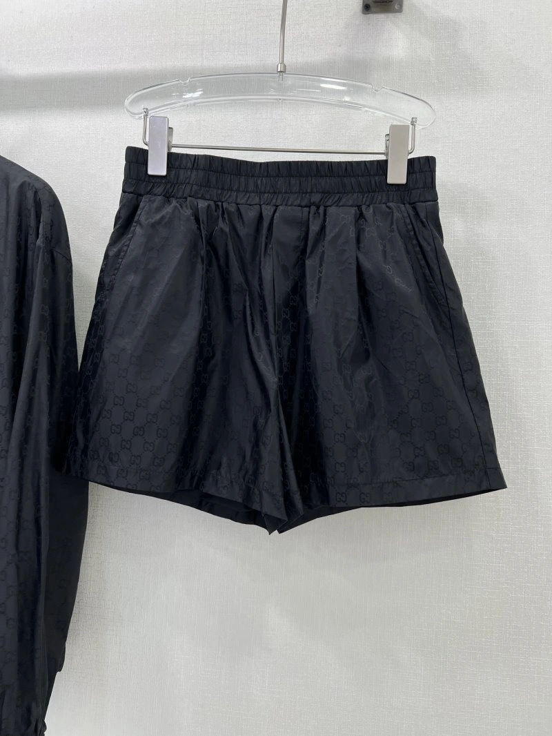 Gucci Short Suits Refined 124820