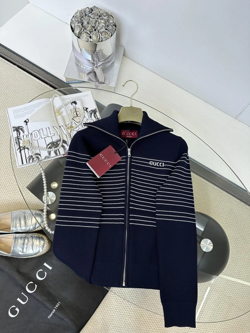 Gucci Short Suits Breathable 124726