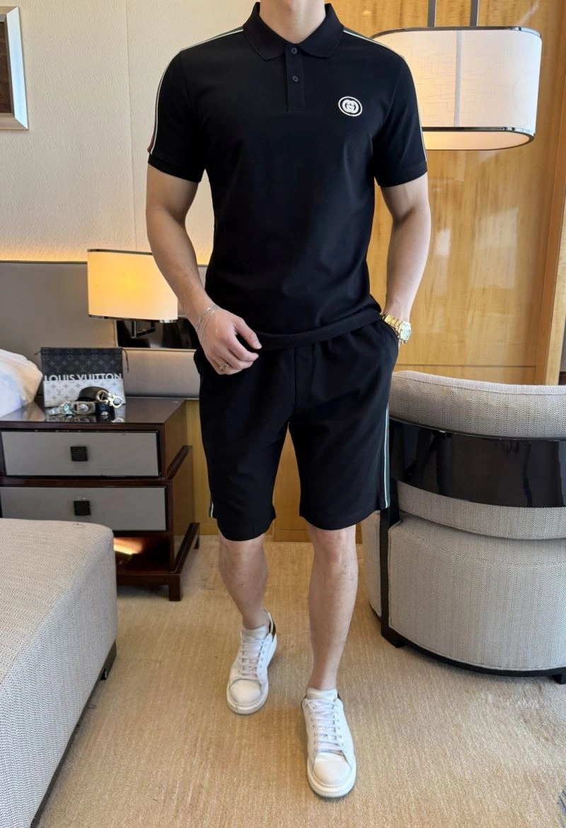 Unisex Gucci Short Suits 126248