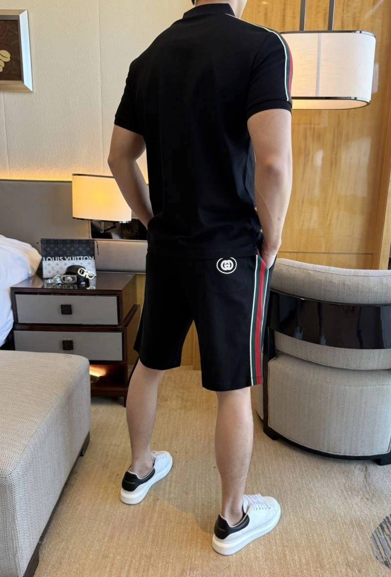 Unisex Gucci Short Suits 126248