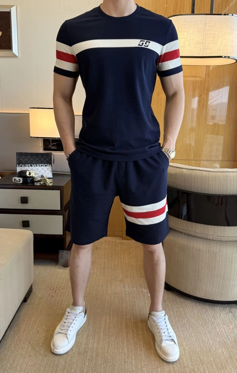 Flexible Gucci Short Suits 126243