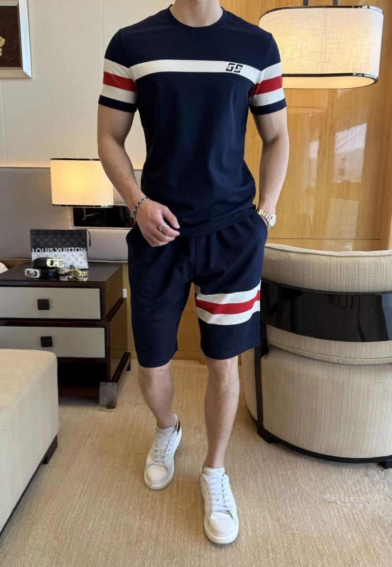 Flexible Gucci Short Suits 126243