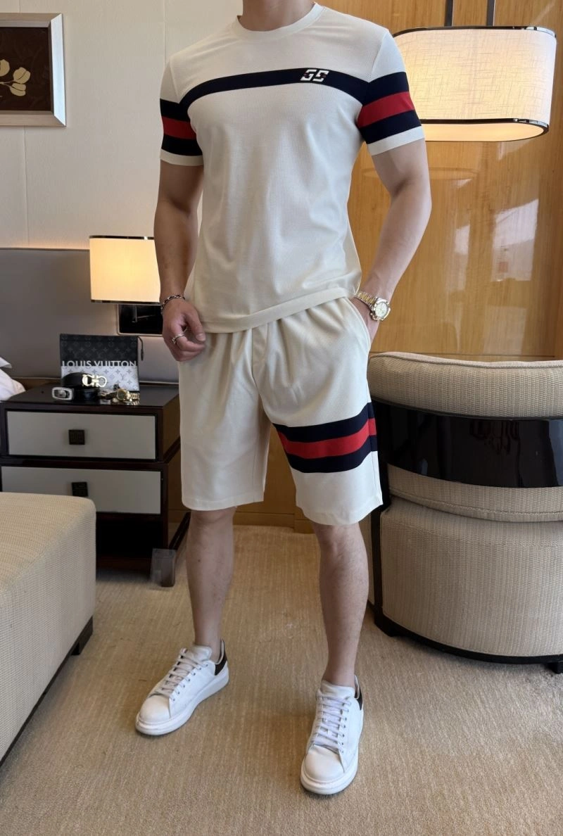 Functional Gucci Short Suits 126241