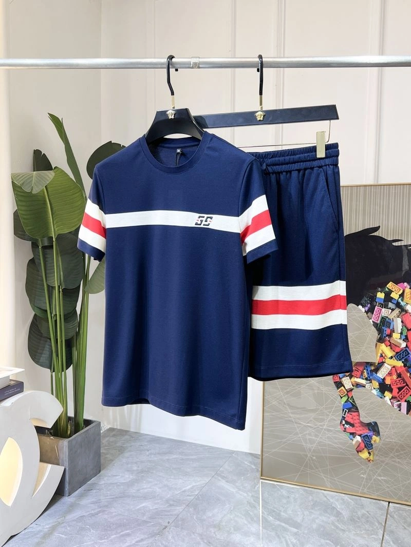 Gucci Short Suits Flexible 126239