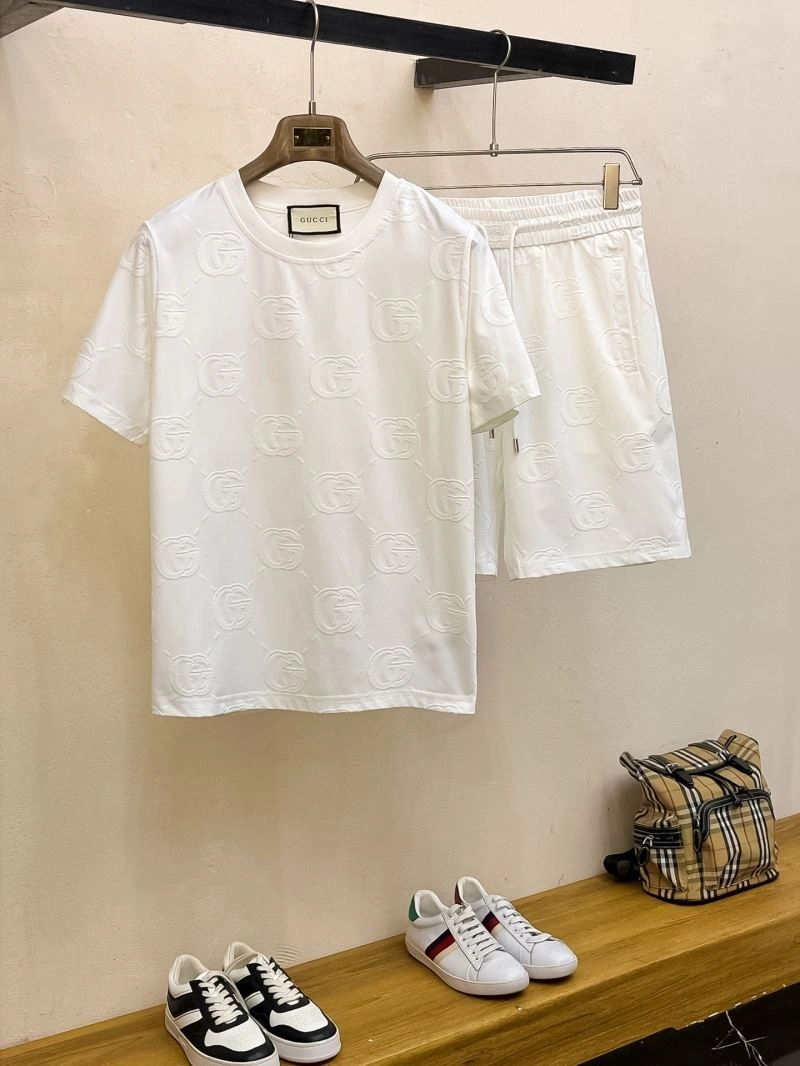 Gucci Short Suits Sporty 126235