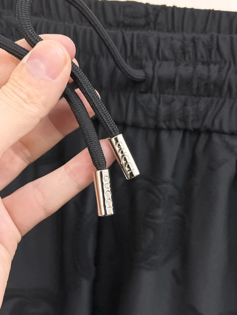 Minimalist Gucci Short Suits 126240