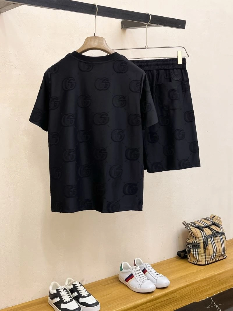Minimalist Gucci Short Suits 126240