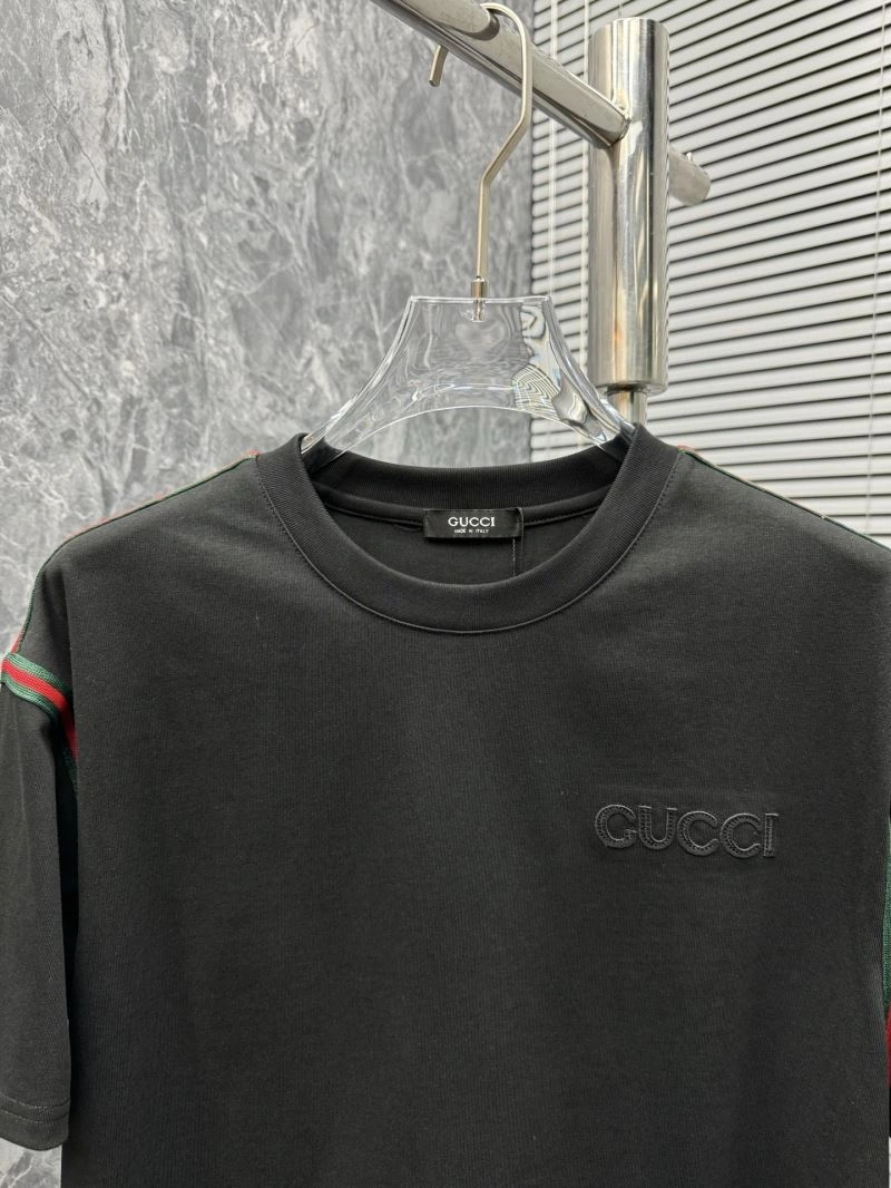 Breathable Gucci Short Suits 126222