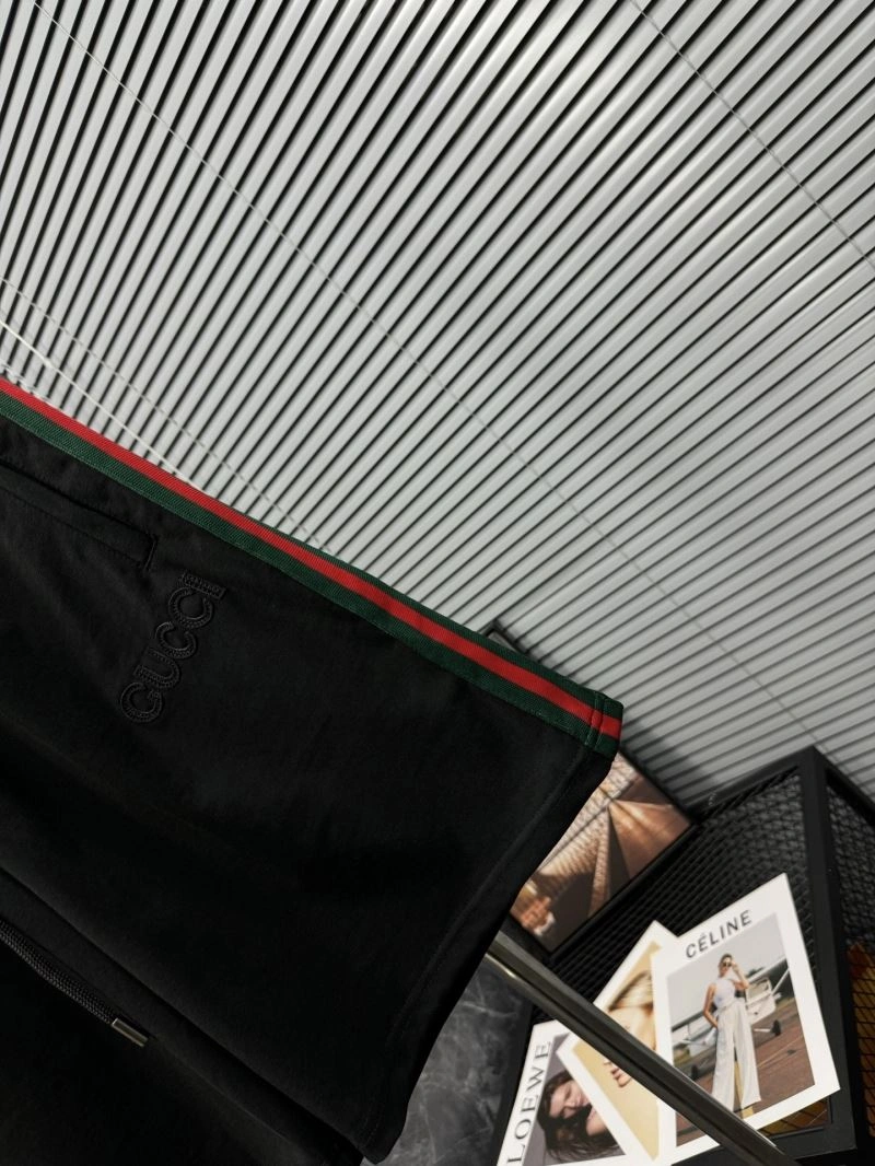 Breathable Gucci Short Suits 126222