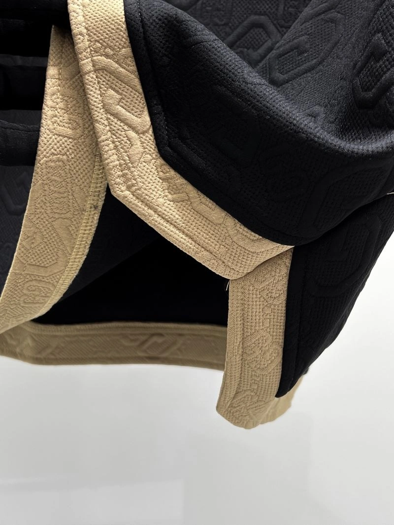 Efficient Gucci Short Suits 125810