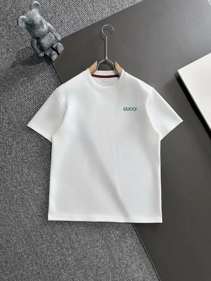 EyeCatching Gucci Short Suits 125808