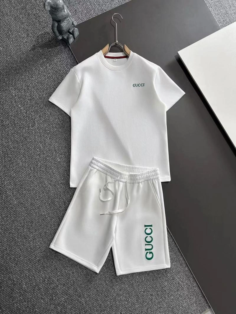 EyeCatching Gucci Short Suits 125808