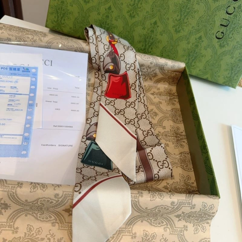 SunProtective Gucci Silk 272285