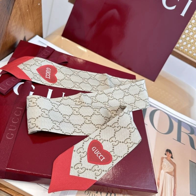 Bright Gucci Silk 272268