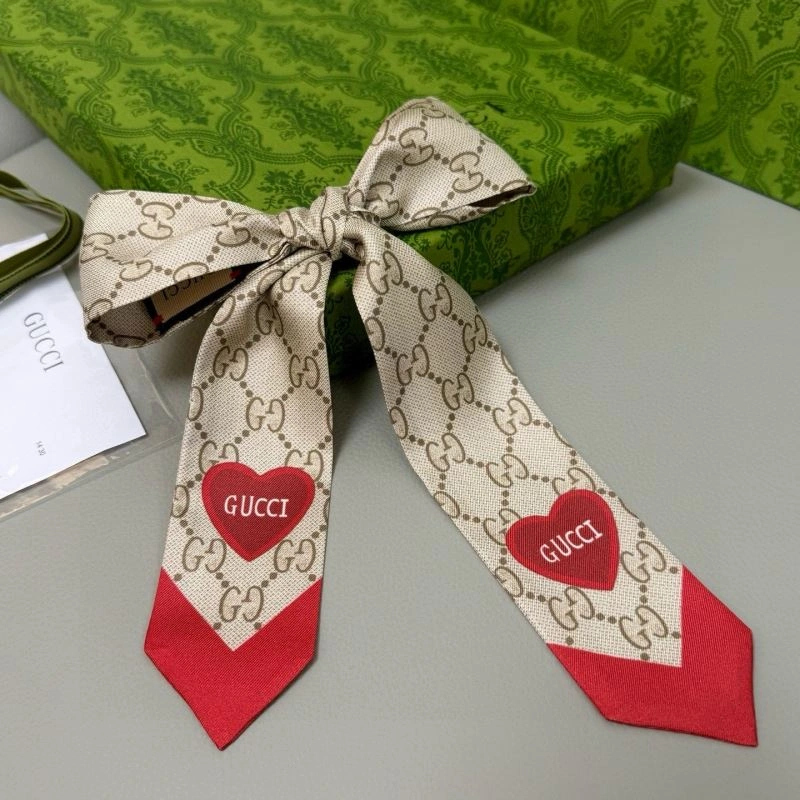 Fashionable Gucci Silk 272255
