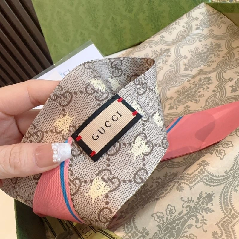 Gucci Silk Minimalist 272904
