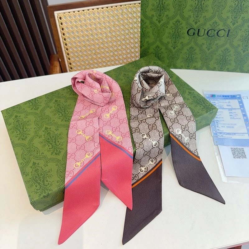 Gucci Silk Lightweight 272913