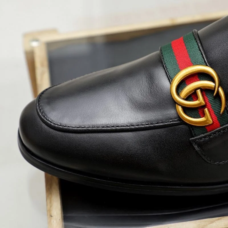 Timeless Gucci Slippers 24027