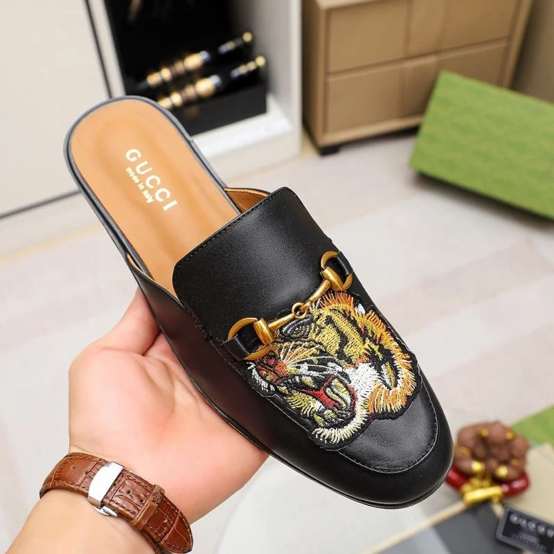 Unique Gucci Slippers 23995