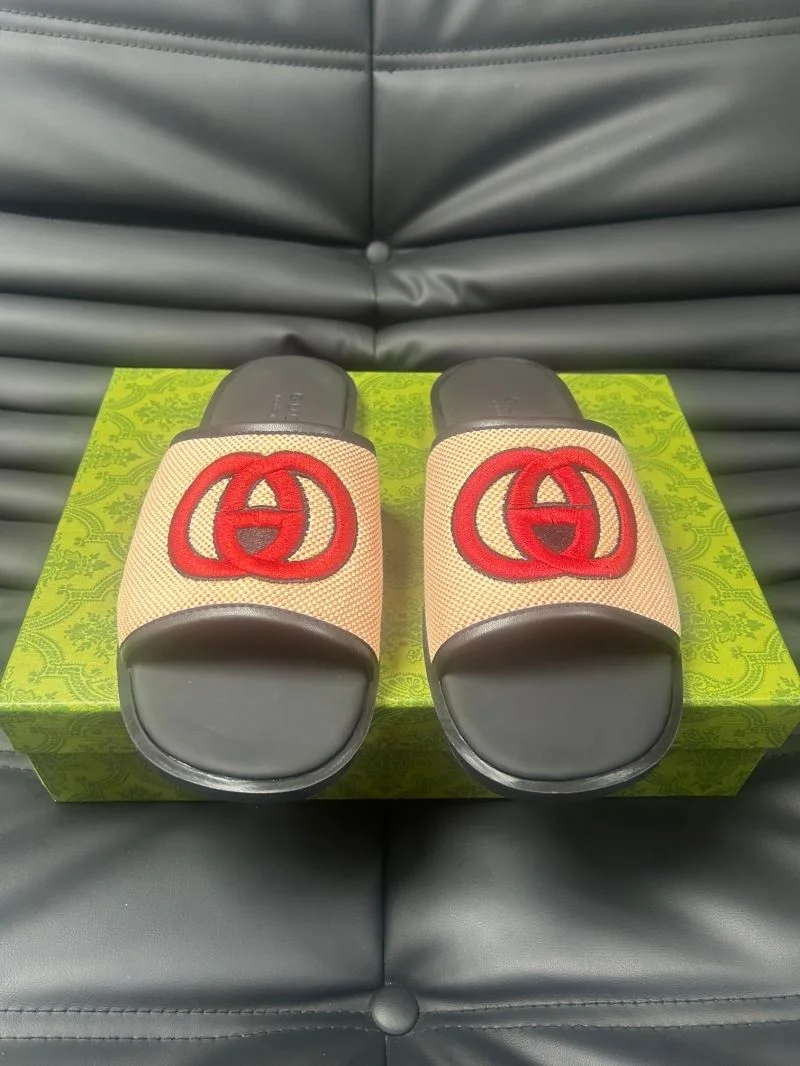 WrinkleFree Gucci Slippers 23991
