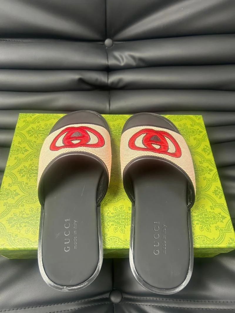 WrinkleFree Gucci Slippers 23991