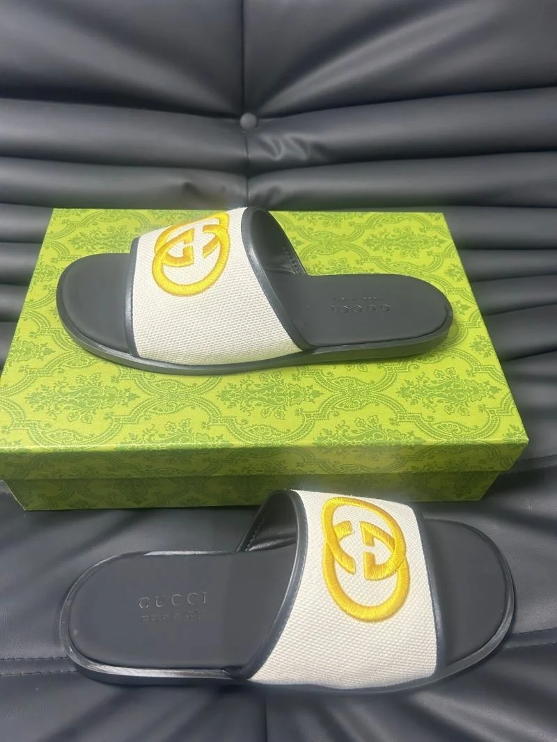 Durable Gucci Slippers 23988