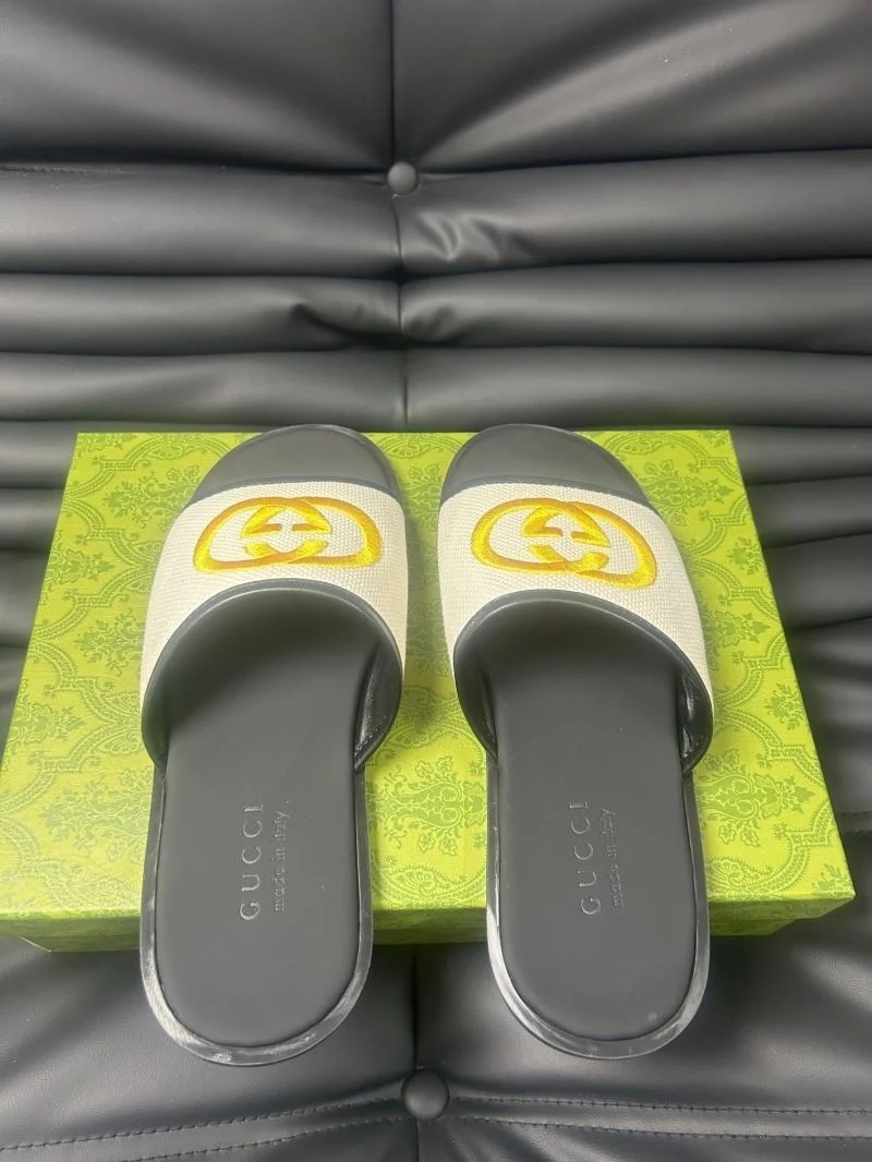 Durable Gucci Slippers 23988