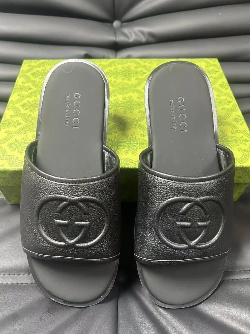Gucci Slippers Attractive 23980