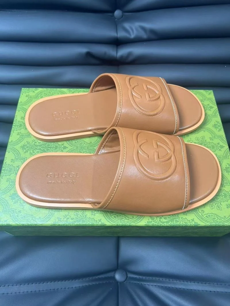 Gucci Slippers WrinkleFree 23967