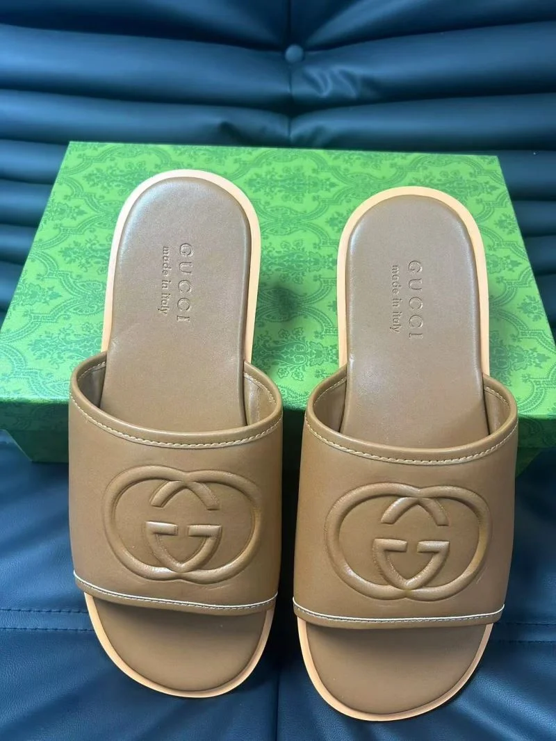 Gucci Slippers WrinkleFree 23967