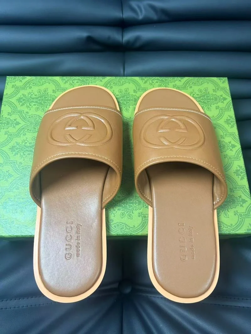 Gucci Slippers WrinkleFree 23967