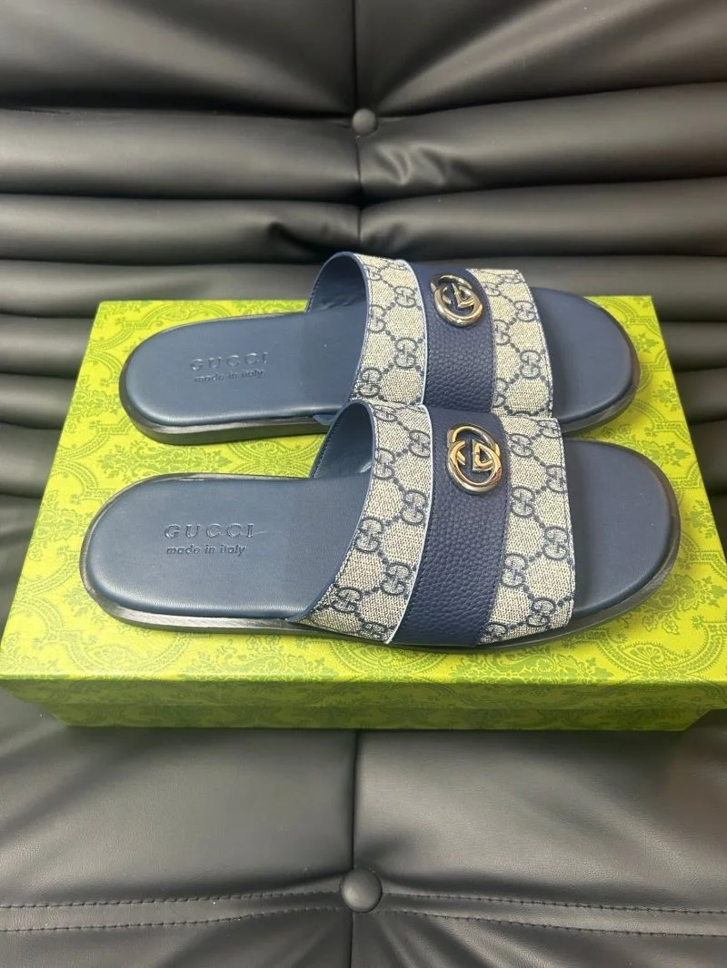 RelaxedFit Gucci Slippers 23979