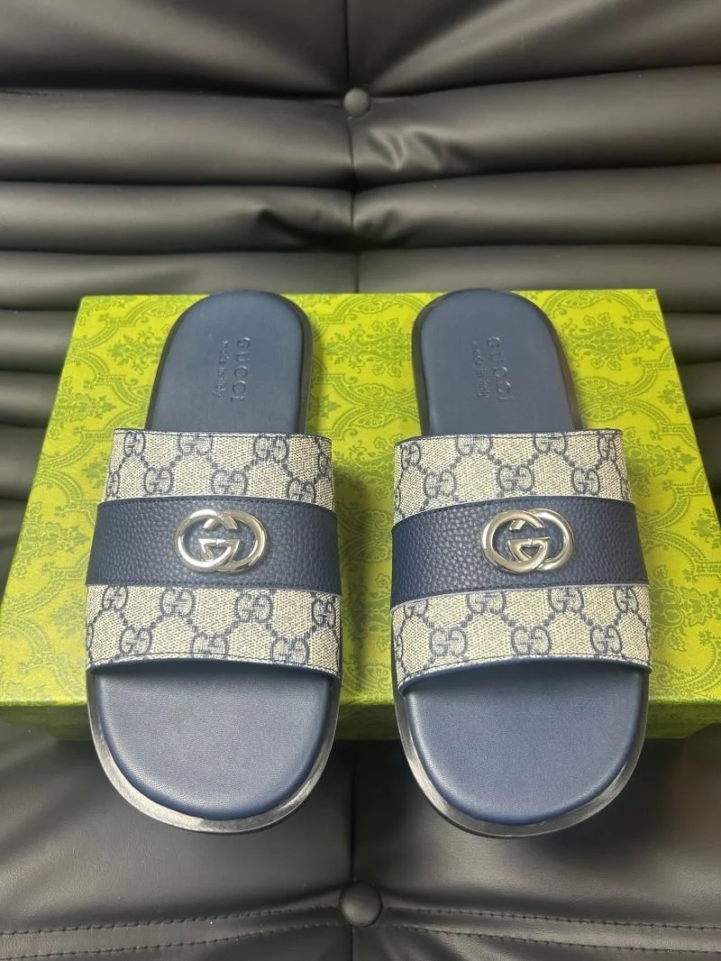 RelaxedFit Gucci Slippers 23979