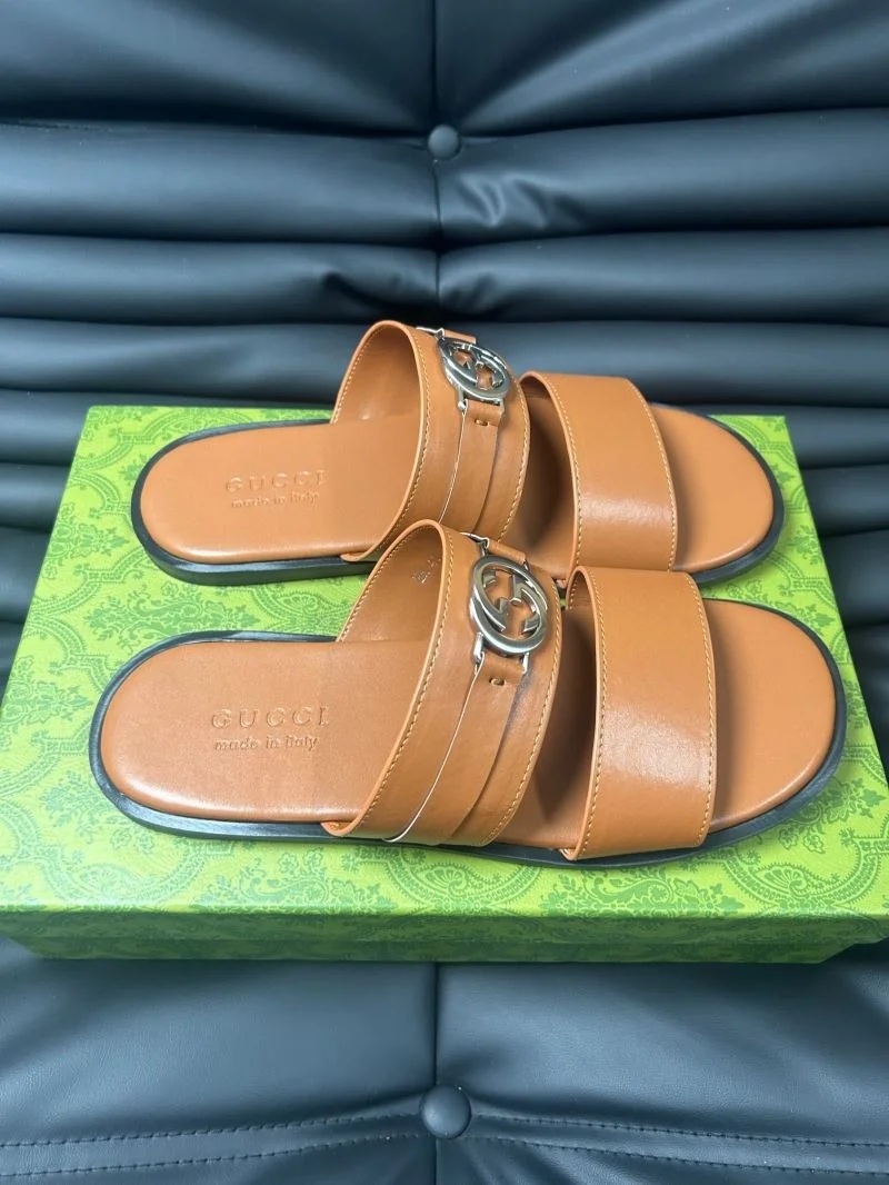 Gucci Slippers Versatile 23970