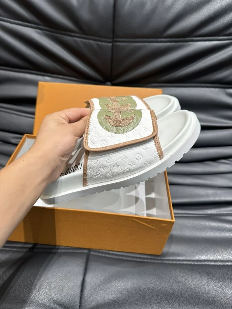 Gucci Slippers Contemporary 23959