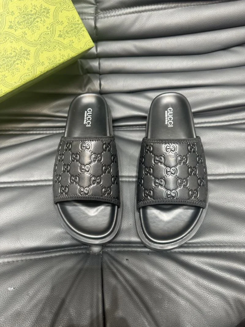 Gucci Slippers WeatherProof 23955