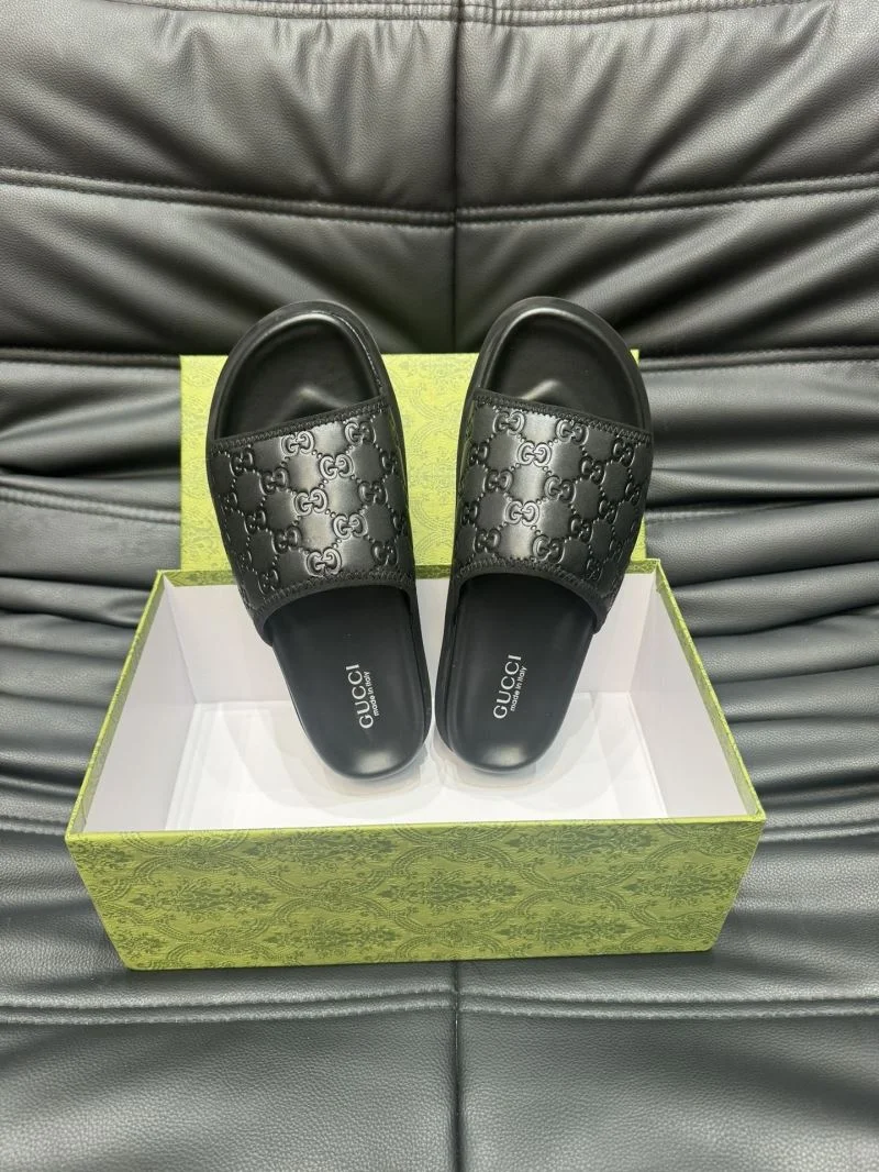 Gucci Slippers WeatherProof 23955