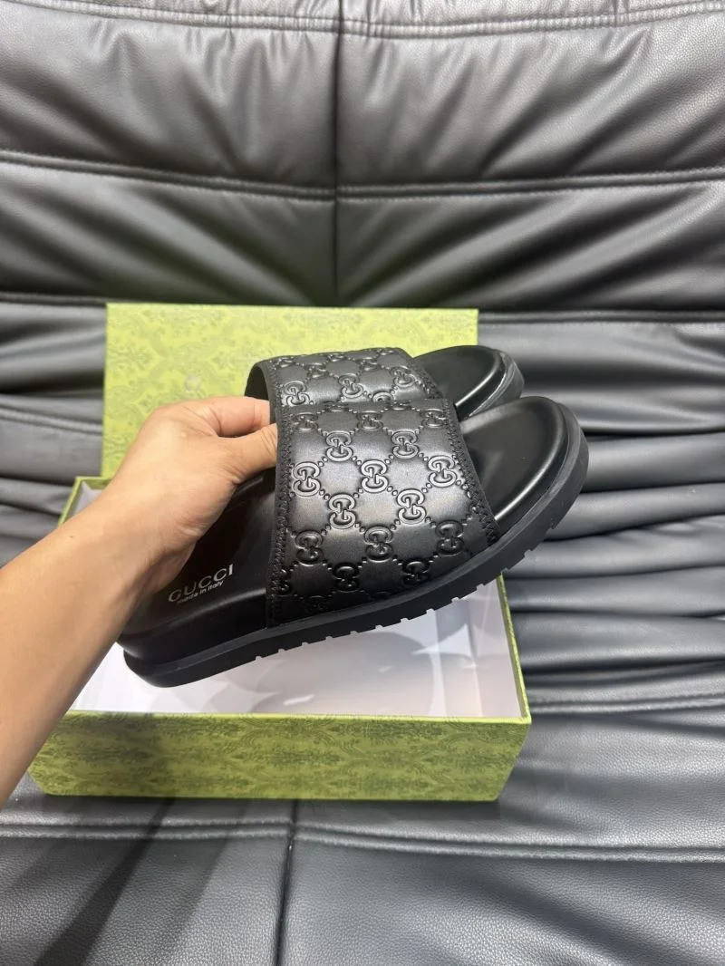 Gucci Slippers WeatherProof 23955