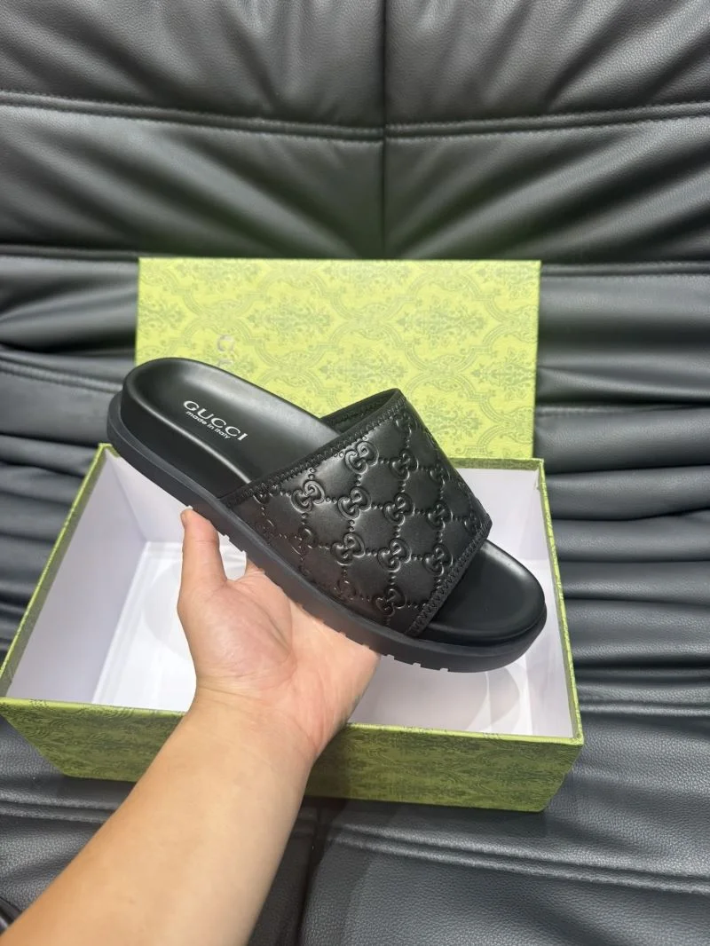 Gucci Slippers WeatherProof 23955