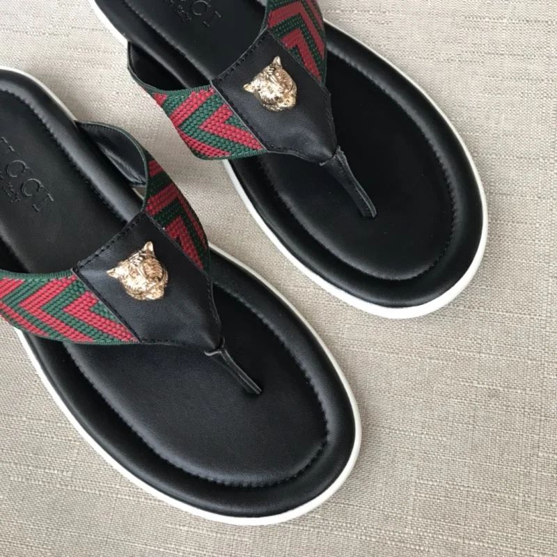 Gucci Slippers Youthful 23940