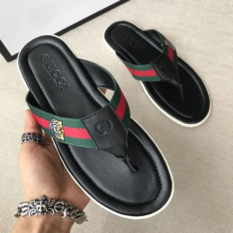 Trendy Gucci Slippers 23938
