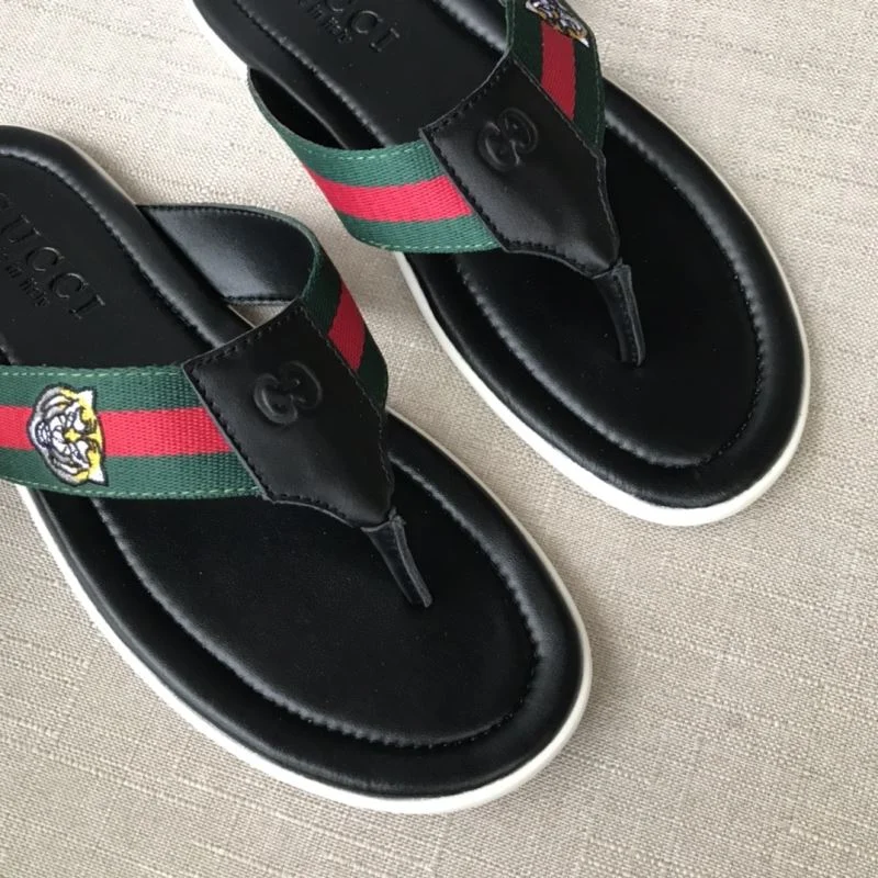 Trendy Gucci Slippers 23938