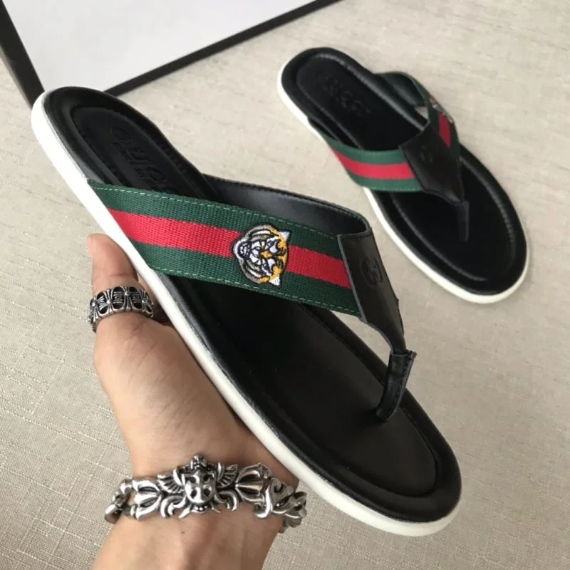 Trendy Gucci Slippers 23938