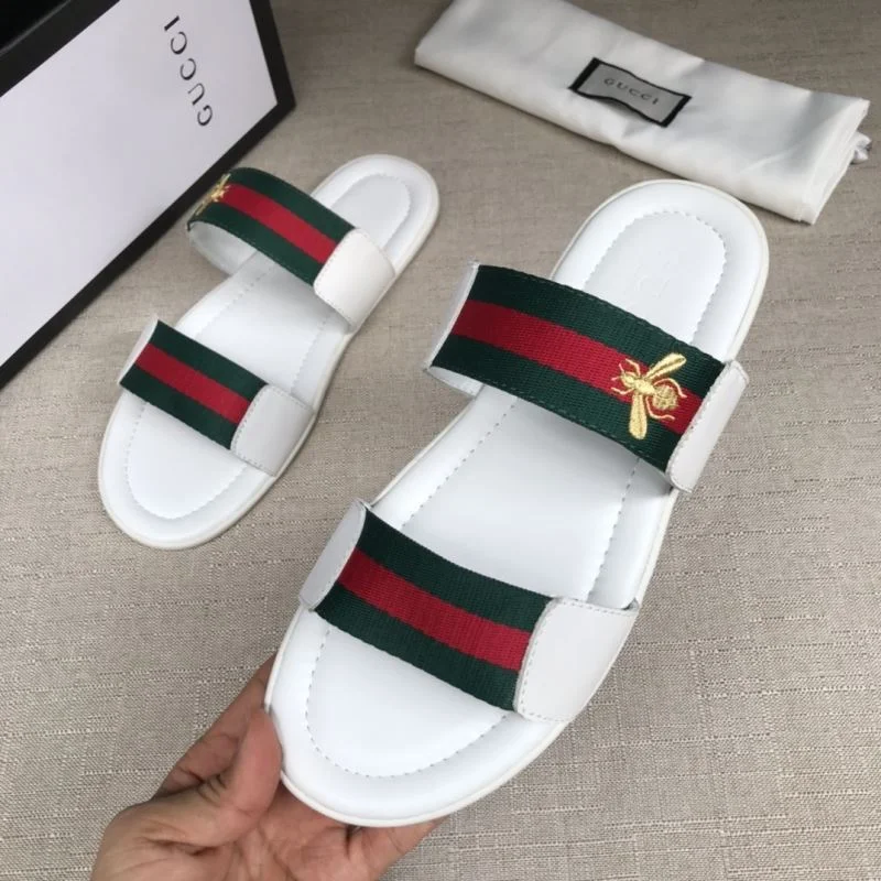 Gucci Slippers WellDesigned 23917