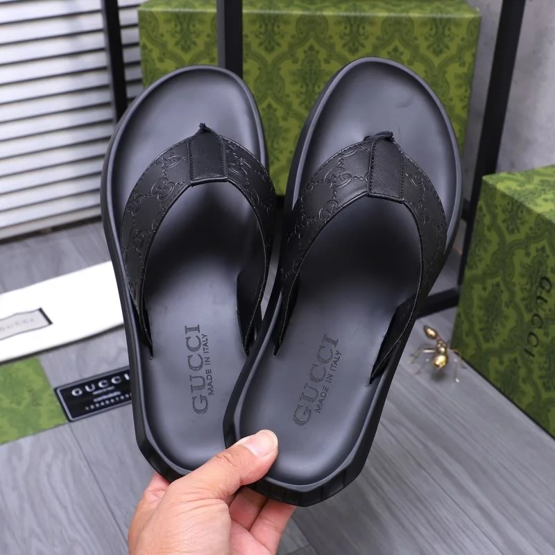 Gucci Slippers TimelessDesign 23925