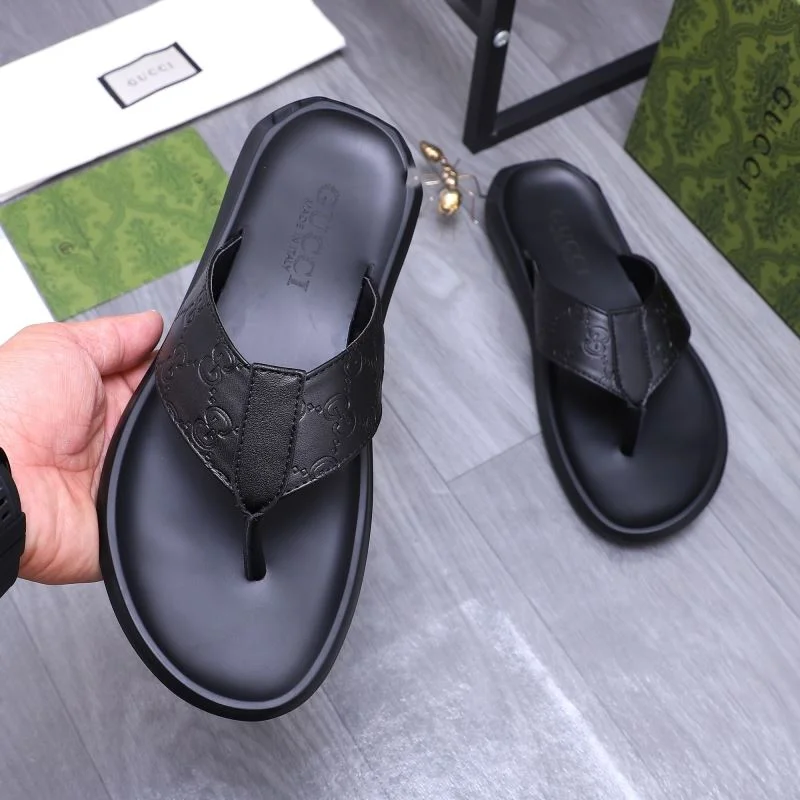 Gucci Slippers TimelessDesign 23925