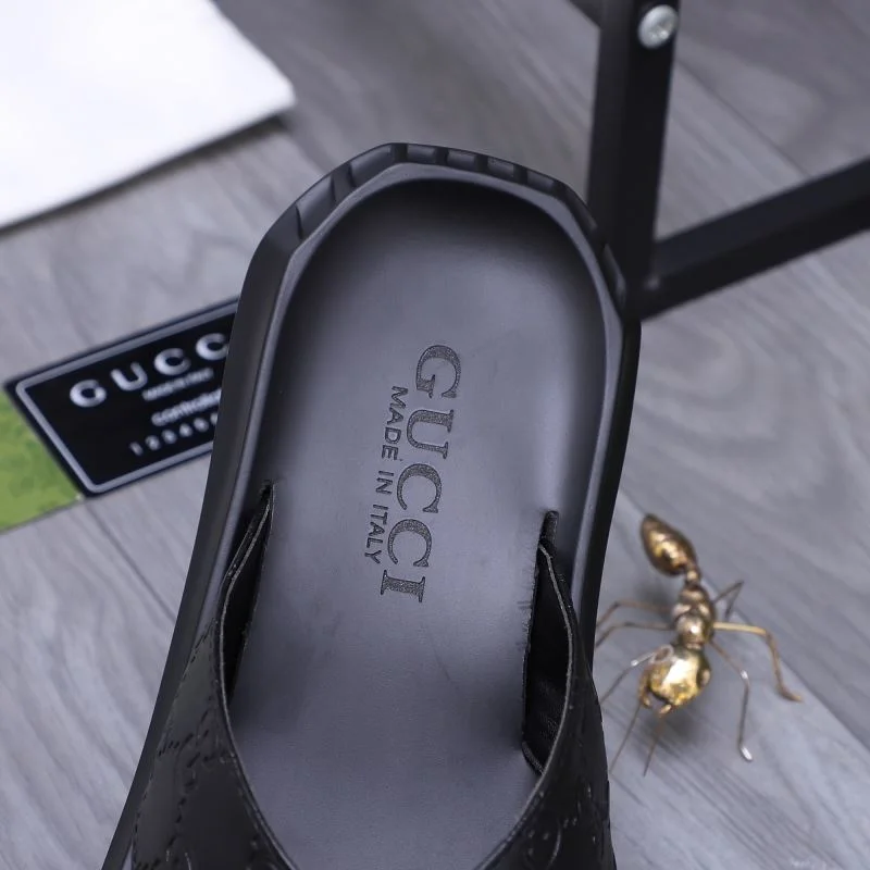 Gucci Slippers TimelessDesign 23925