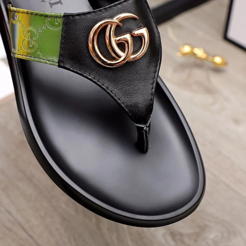 Unisex Gucci Slippers 23902