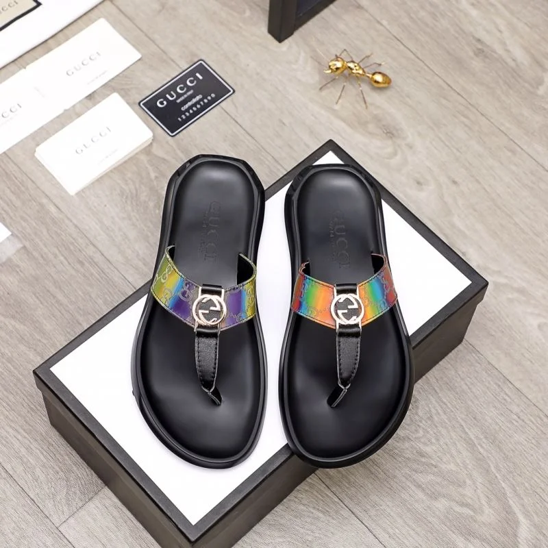 Versatile Gucci Slippers 23901