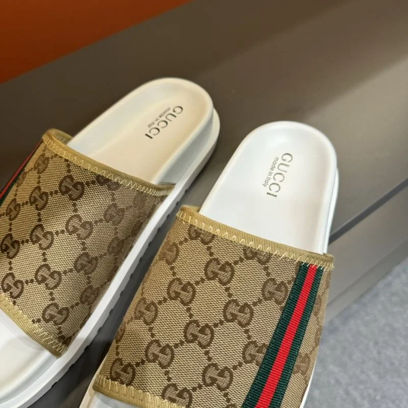 Gucci Slippers Stretchable 23888